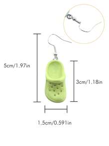 Pereche de cercei mini fermecători cu pandantiv din rășină 3D, model saboți, pentru femei – bijuterii boho drăguțe, elegante și stilate, perfecte pentru purtare zilnică sau cadouri, cu pandantive mov și albastre, accesoriu versatil pentru toate anotimpurile, cercei nonconformiști