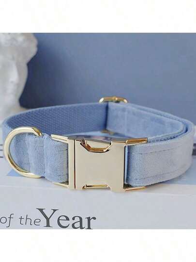 New Velvet Zinc Alloy Pet Collar/Dog Collar/Dog Neck Collar, Adjustable Size Suitable For Large, Medium And Small Pets, Made Of Soft And Comfortable Velvet Material That Won't Irritate Pet's Skin, Ideal For Long-Term Wear Especially For Pets With Sensitive Skin. Paired With High-End And Fashionable Zinc Alloy Buckle, Suitable For Various Pet Styles