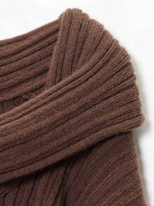 Maglione a coste largo e morbido con spalle scoperte, colletto alla francese, colore unito, nuovo per donna in autunno/inverno DEEKA - Castano - Visualizzare 9