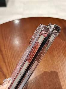 1 件 CD 图案磁力吸附电镀二合一凸边设计屏幕保护膜 + 闪光手机壳，兼容 P30、Nova 11、Honor Magic7、Redmi Note 14 Pro+ 5G、Galaxy S25 Ultra、Infinix Smart 8/Infinix Hot 40i/ Spark 20/ Spark 20C/ Spark Go 2024、Moto G54 - 紫色 - 查看 2
