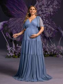 Faeriesty Dressalisa Chic Plus 孕妇 V 领蝴蝶袖长裙 - 飘逸荷叶边设计，适合婚礼、迎婴派对、正式活动、孕妇摄影 - 霧霾藍 - 查看 2