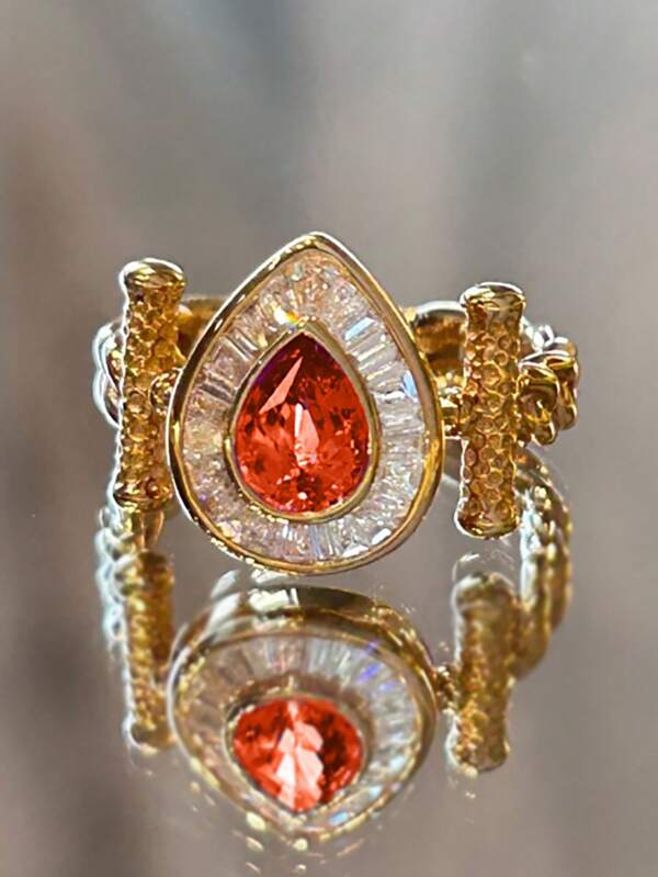 1 pièce Anneau de cocktail vintage de luxe tricoté à câble avec cristal rouge en forme de larme, style rétro unique incrusté de diamants, donnant une impression de haute qualité, convient pour les femmes au quotidien/festival/fête, cadeau pour la meilleure amie