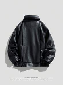 男士长袖机车风PU皮摩托车夹克，经典内衬，结实耐用的拉链，光滑内里，不对称前片设计，街头复古风，坚固耐用的户外骑行装备，金属配件细节，轻便舒适。