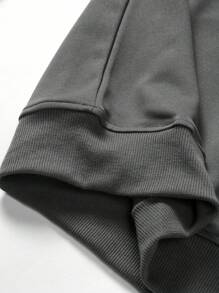 OLD ROW Back Duck Graphic OLD ROW [250g Polyester] Fiber Fashionable Men's Casual Long-Sleeve Crew Neck Pullover Sweatshirt, Suitable For Outdoor Sports, Ideal For Autumn And Winter With Prints.