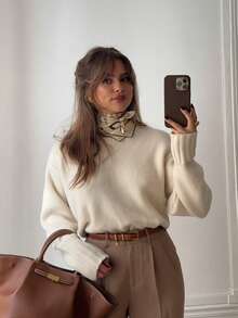VIBEWAVE Autumn/Winter Beige Crew Neck Chunky Soft Knit Sweater Ribbed Cuffs Loose French Vintage Commuter Versatile Pullover Top - Apricot - View 3