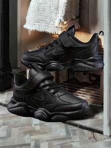 1双儿童鞋，新款春季儿童运动鞋，纯黑色PU拼接厚底小黑鞋，低帮魔术贴，小学男女童校园休闲鞋，街头户外跑步训练鞋，适合儿童节、春节、复活节、劳动节等节日穿着。 - 黑色 - 查看 5