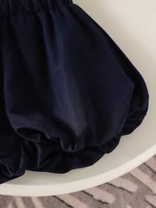 2 件套女婴马球领刺绣背心和泡泡短裤套装，可爱优雅的街头风格