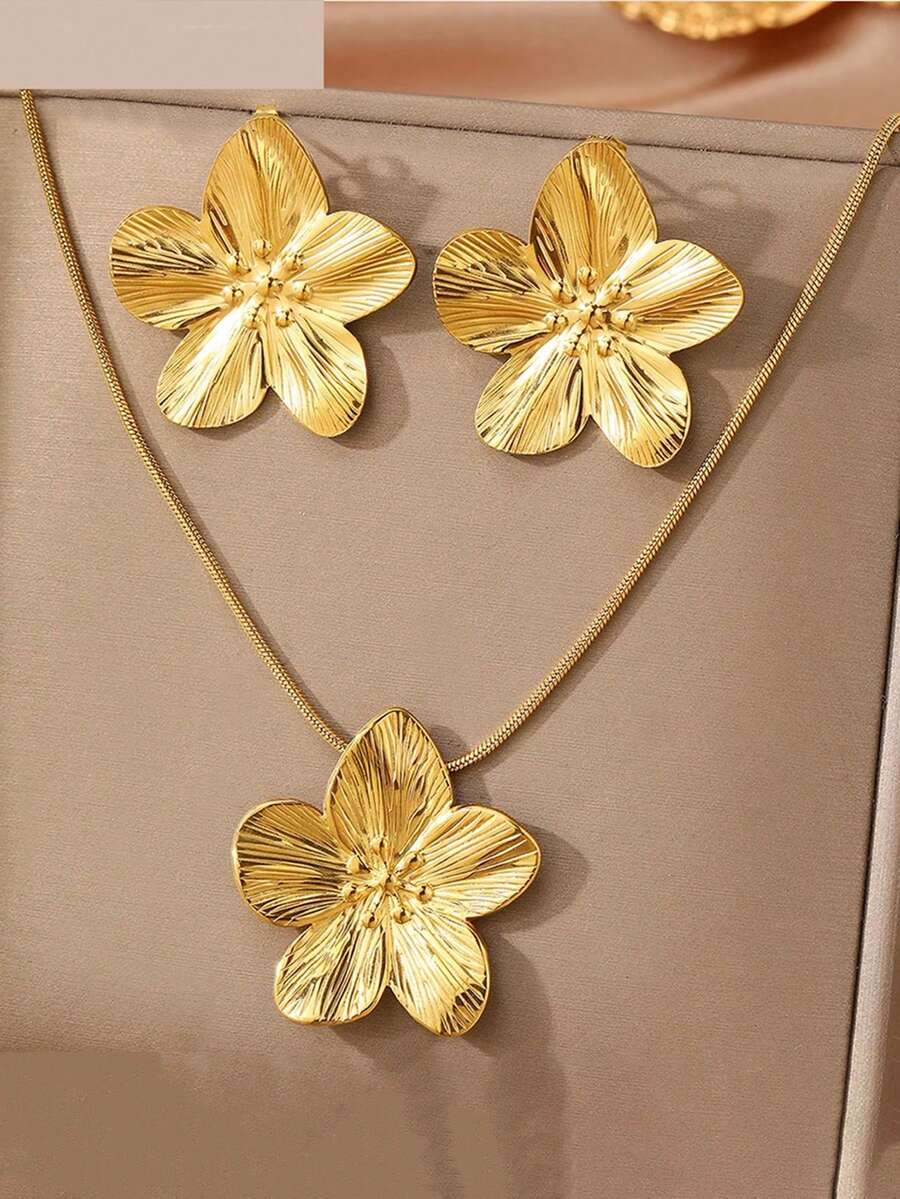 Women's Stainless Steel Flower Necklace And Earring Set, Gold-Plated Jewelry, Party Dress Gift - Silver - View 1