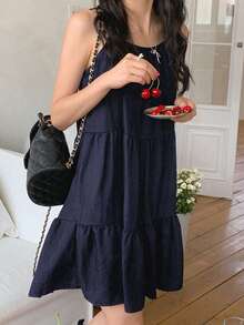 2025 夏季法式复古层叠荷叶边下摆休闲宽松 A 字形吊带连衣裙，女士时尚套装 - 藏蓝色 - 查看 2