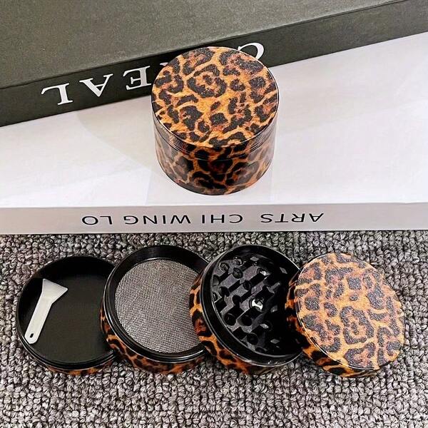 1.6/2/2.5inch Leopard Print Herb Grinder Metal Manual 4-Layers Mortar Mill Crusher Zinc Alloy Cartoon Grass Tobacco Smoking Tools Cigarette Cigar Accessories Gift