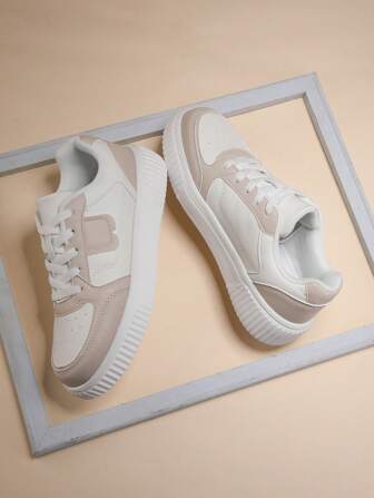 Chaussures de sport décontractées pour femmes, baskets mode basses à lacets, respirantes, bicolores. Chaussures de skate légères et confortables