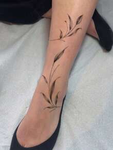 1pc Washable Temporary Tattoo Sheet, PVC, Green Leaf Vine Floral Pattern, Waterproof Sweatproof, Suitable For Fashionable People - Black - View 2