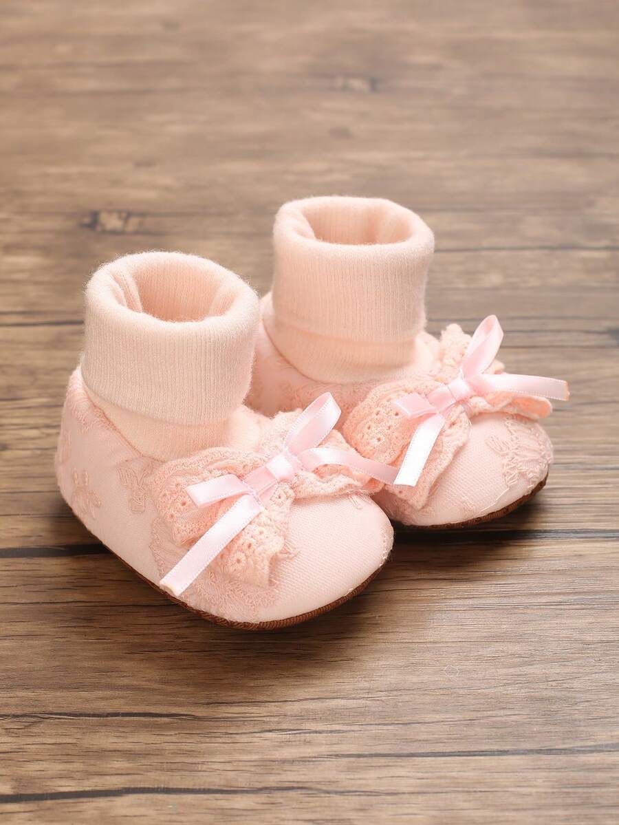 Spring Infant 0-1 Year Old Infant Girls Soft Bottom Anti-Slip Princess Footwear Sock With Bow Decor - Pink - View 1