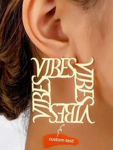 1pc Custom Letter Earrings, Crafted Exclusively For Fashion Enthusiasts! These Custom Engraved Earrings Are A Must-Have For Parties. They Make A Perfect Choice For Daily Outings And A Delightful Surprise For Besties-Sure To Stand Out At Gatherings. A Piece Of Customized Fashion Jewelry That Shines With Personalized. - Multicolor - View 2