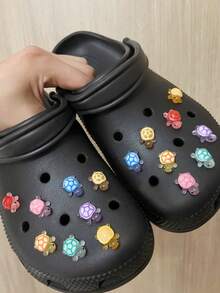 5/10pcs Glow In The Dark Detachable 3D Cartoon Turtle Shoe Charms, Decoration For Beach Sandals And Clogs - Multicolor - View 3