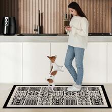 HECHO EN TURQUÍA. Alfombra turca antideslizante con estampado digital Pearl – AL4008. Suave al tacto, lavable y con reverso de fieltro antideslizante. Moderna alfombra decorativa, ideal para salón, dormitorio, cocina, pasillo o entrada. Disponible en 5 tamaños (40*60, 50*120, 50*160, 50*80, 60*100 cm). Secado rápido, muy absorbente, diseño suave y cómodo. Apta para uso en interiores y exteriores.