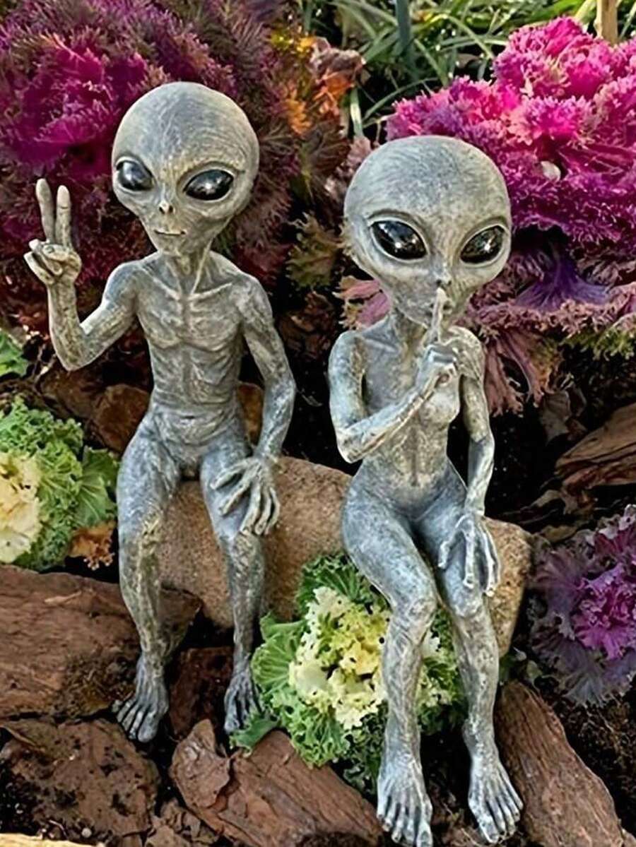 Estatua de alien, escultura de pie de alien invasor OVNI de resina, estatua de arte de jardín, decoración para el hogar interior y exterior, decoración para dormitorio, oficina y jardín, regalo perfecto para ocasiones especiales - Multicolor - Ver 1