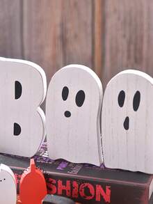 3pcs BOO Halloween Wooden Decorative Ghost Figurine, Cute Ghost Pumpkin Figurine, Available In Large, Medium And Small Sizes. Suitable For Halloween, Table Decor, Tray Decor, Room And Bedroom Decor, Festival Gifts, And Party Gifts