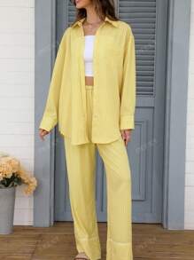 Ensemble chemise ample à rayures à manches longues avec épaules tombantes et unique boutonnage, et pantalon large style français décontracté, pour le printemps et l'été, DEEKA, couleur jaune papillon