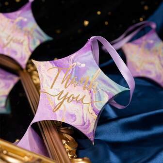 2 cajas de recuerdos de boda, bolsas de caramelos con forma de estrella de 5 puntas, cajas de caramelos de compromiso