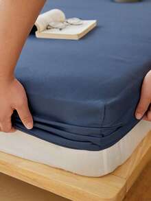 3 件深蓝色柔软舒适床上用品套装（1 张床单 + 2 个枕套），适合卧室和客房，四季皆宜