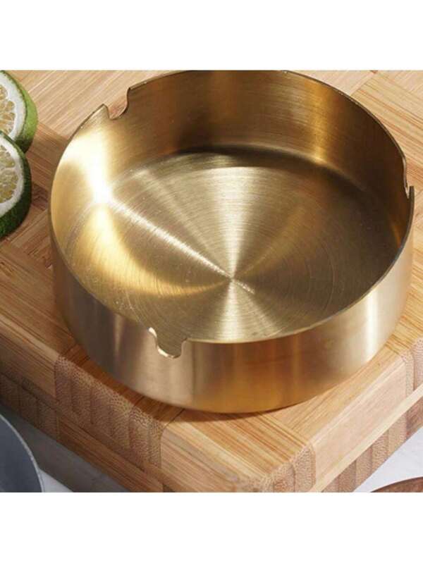 Thickened Anti-Fall Metal Stainless Steel Ashtray, Ins High-Grade Gift Ashtray. Minor Scratches Due To Craftsmanship Do Not Affect Usage.