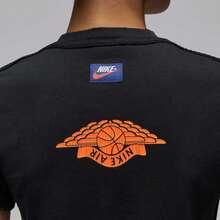 Nike 女式 AS W J FLT SS SHGF GFX TEE RA 短袖 T 恤针织圆领 T 恤 TIH2485-010 - 黑色 - 查看 3