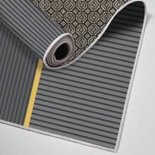 HECHO EN TURQUÍA. Alfombra turca antideslizante con estampado digital Pearl – AL4021. Suave al tacto, lavable y con reverso de fieltro antideslizante. Moderna alfombra decorativa, ideal para salón, dormitorio, baño, pasillo o entrada. Disponible en 5 tamaños (40*60, 50*120, 50*160, 50*80, 60*100 cm). Secado rápido, muy absorbente, diseño suave y cómodo. Apta para uso en interiores y exteriores.