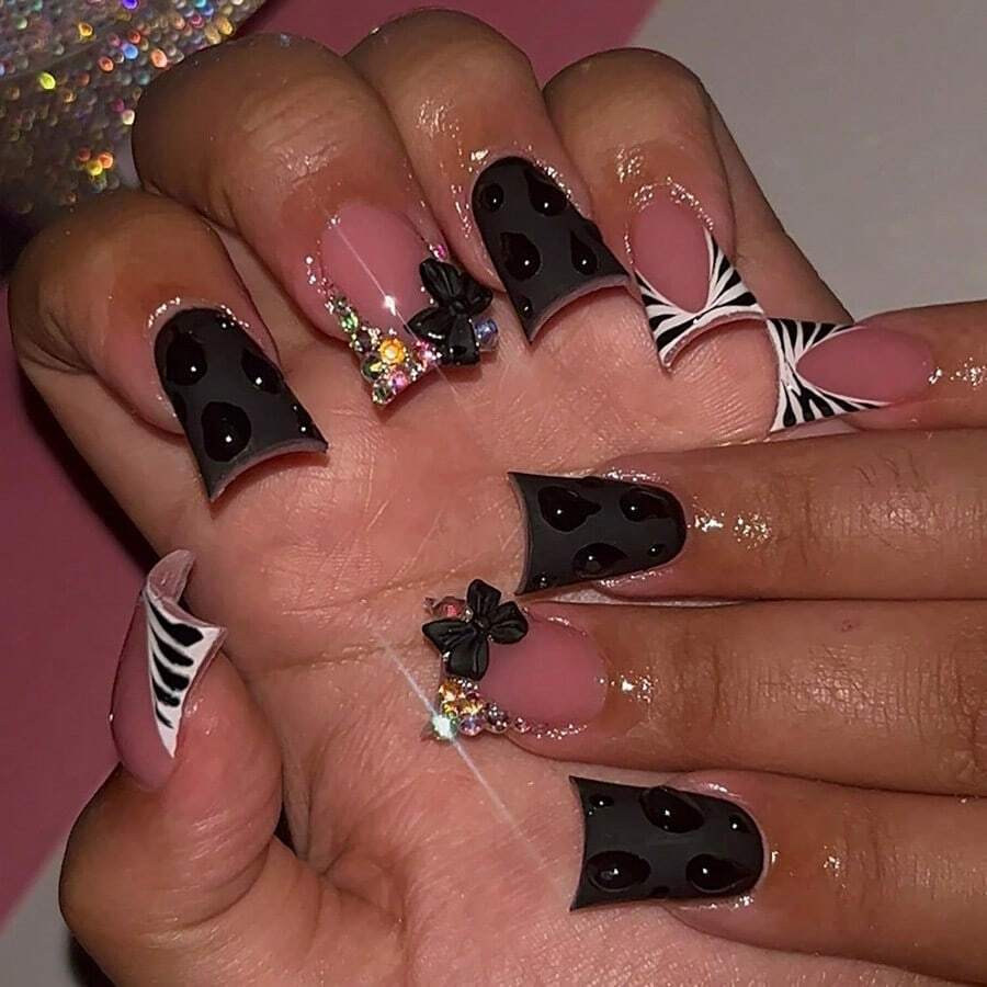 M24Pcs Black Duck Pr On Nails Short French Tip Fake Nails With 3D Rhinestones Design Cute Bow False Nails Diamond Glue On Nails Pink Acrylic Nails Handmade Nails Pr Ons For Women Manicure Kits8001 - màu đen - Xem 1