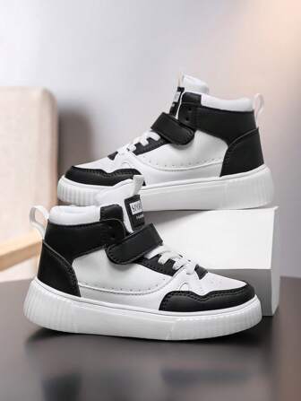 1 双高帮欧式复古街头男童鞋，时尚皮革拼接防水高帮舒适百搭休闲儿童运动鞋，适合所有季节