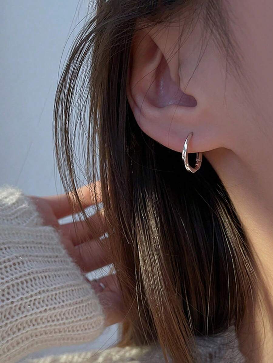 2 件简约扭曲纯色环形耳环，时尚百搭的女士耳环