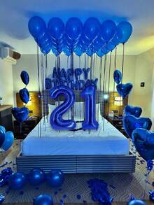 540 个蓝色生日快乐气球横幅，40 英寸（约 101.6 厘米）聚酯薄膜铝箔数字气球，蓝色心形气球，假蓝色玫瑰花瓣，适合女士、男士、生日派对装饰、蓝色主题派对家居装饰 - 寶藍色 - 查看 9