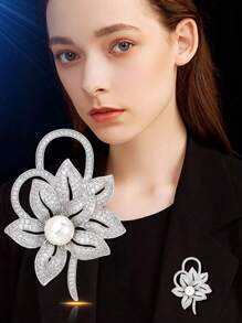 1 件时尚合金双花瓣仿珍珠水钻胸针，百搭服装配饰，银色 - 完美的礼物办公室配饰衬衫夹克珠宝圣诞节万圣节 - 彩色 - 查看 6