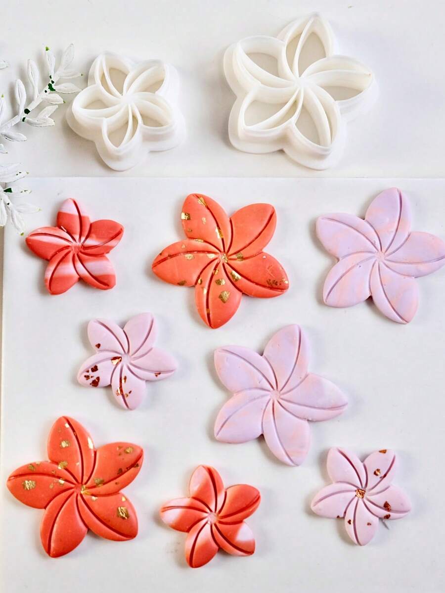 2 Sizes Embossed Flower Shape Clay Earring Cutters Spring Green Plant Clay Molds Polymer Clay Cutting Molds For DIY Necklace Jewelry Pendant Making Soft Pottery Clay Stamping Tools