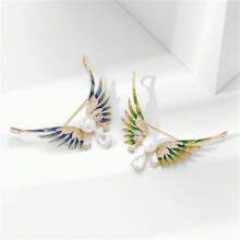 1pc Angel Wings Love Brooch Zinc Alloy Material Paint Craftsmanship Elegant Style Fashionable And Exquisite Suitable For Suits, Dresses, Daily Wear Accessories, Gifts For Friends And Family Birthday Parties
