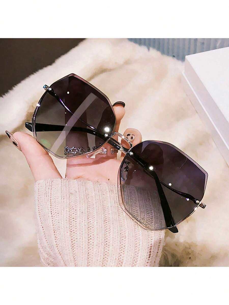 女士高端超大时尚眼镜，可修饰脸型，时尚夏季眼镜，蝴蝶形墨镜 - 灰色 - 查看 1