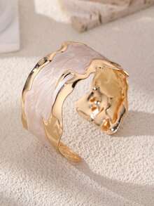 1pc Fashionable Exaggerated Creative Metallic Asymmetric Wide Bangle Chunky Jewelry, Women Everyday/Party Accessory - Gold - View 7