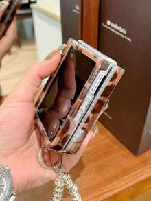 猎豹纹 1 件折叠屏幕锡箔豹纹软硅胶全包裹防震手机壳带腕带，款式可爱，因手机型号而异 - 卡其色 - 查看 3