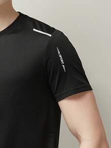 Maglietta da avventura fresca e ghiacciata da uomo - Asciugatura rapida, protezione solare UPF per corsa e trekking all'aperto (1 pezzo)