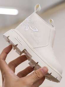 1 双女童皮革刺绣雪地靴，时尚百搭防滑踝靴，适合秋冬 - 白色 - 查看 5