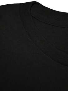 A High-Quality T-Shirt, Short-Sleeved Summer Wear, Unisex Style For Both Men And Women. This White T-Shirt Features Creative And Humorous Prints, Combining Casual, Fashionable And Versatile Characteristics. Made Of Pure Cotton, It Offers Comfort And Breathability.