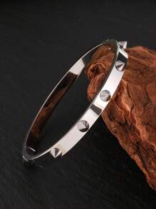 1 件时尚不锈钢铆钉朋克男士手链，防水防褪色，适合日常佩戴