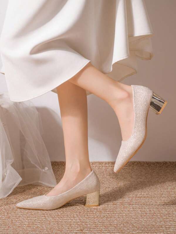 Zapatos de tacón grueso y mediano con estilo elegante chino para damas de honor
