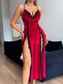 Nuevo camisón sexy con abertura alta, de terciopelo con parches de encaje bordado con flores de lámina metálica