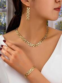 1套誇張的幾何長方形鏈條項鍊，女性耳環和手鐲套裝，適用於歐美度假和日常穿著