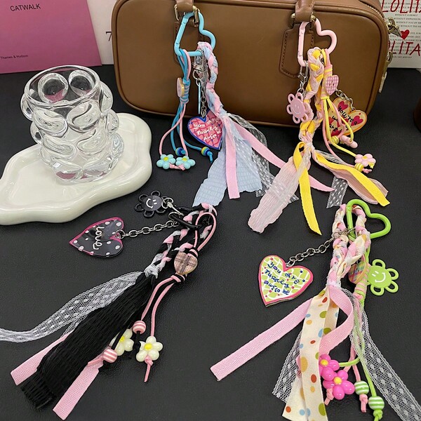Dopamine Heart Pendant, Backpack Charm, Earphone Case Decor, Fashionable Accessories