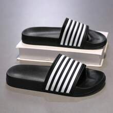 2025 Spring/Summer New Men's Soft Sole Slippers: Size 47 (Plus Size), Size 36 (Small), Anti-Slip And Durable, Lightweight And Comfortable Indoor Slippers Size 48, 49 Outdoor Beach Slippers, Five-Stripe Sandals, Size 50 Slip-On Slippers - Black - View 3