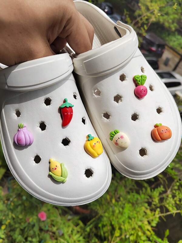 7 pièces Ensemble de charms à motifs de légumes mignons DIY, convient pour les sabots ajourés, les sandales de plage, les pantoufles