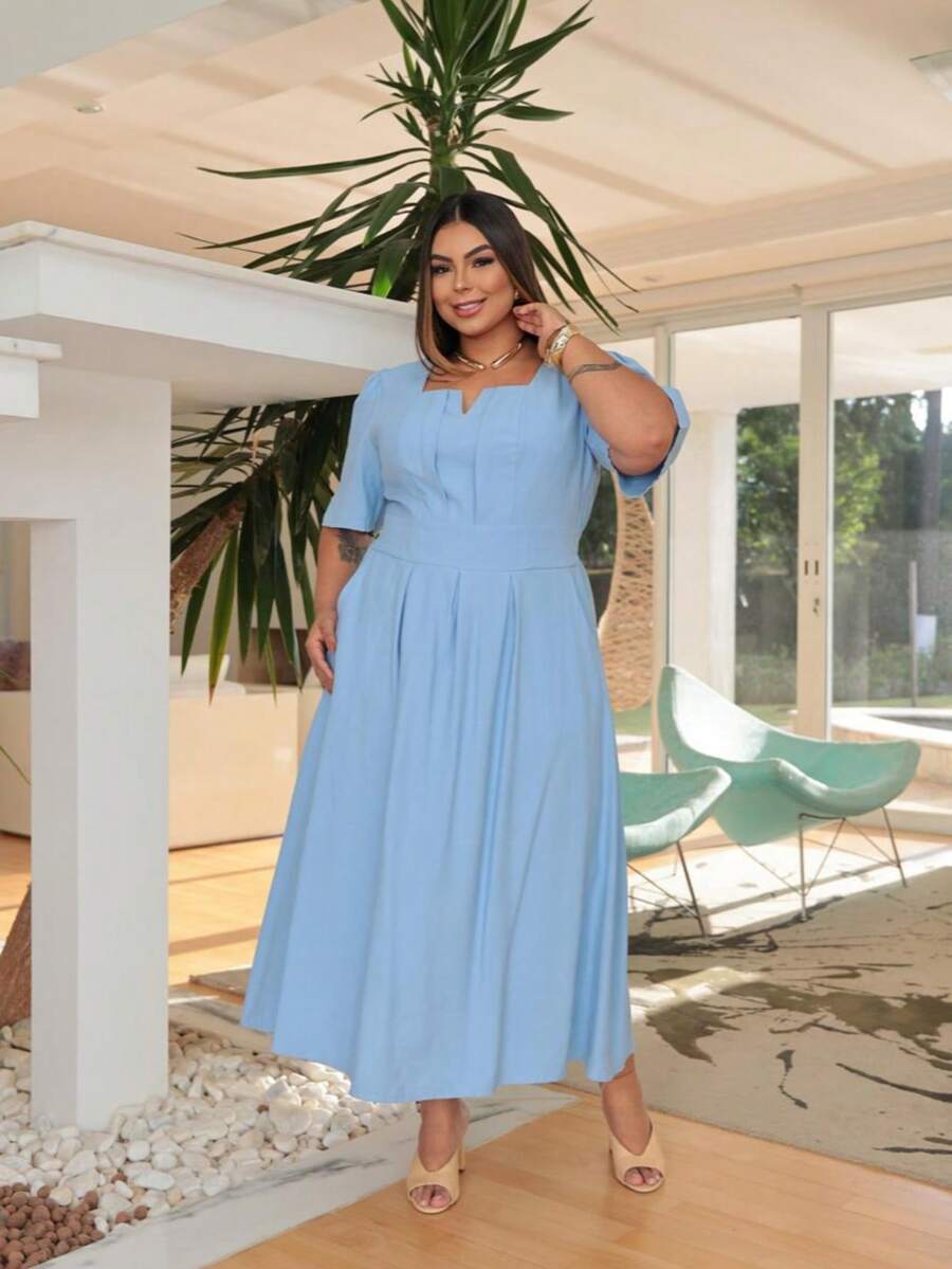 Women's Plus Size Midi Dress With Square Neckline And V-Detail With Elastex On The Back And Side Pockets In Sensory Fabric - Elegant Fashion - 淺藍色 - 查看 1