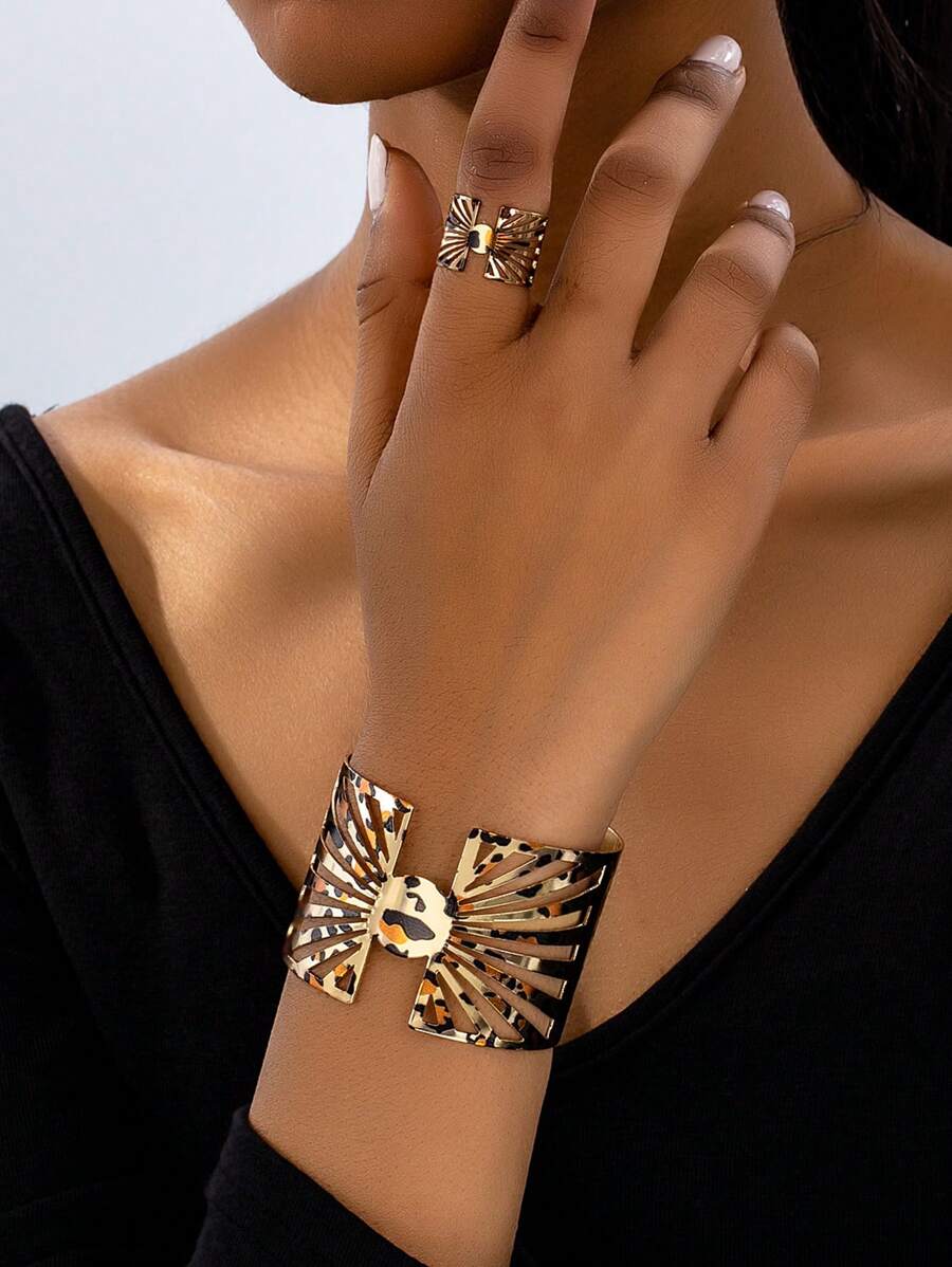 2pcs Women Jewelry Set, Leopard Print & Hollow Geometric Design Bangle Bracelet & Ring Set, Vintage Exaggerated Sexy, Suitable For Party, Banquet And Daily Wear